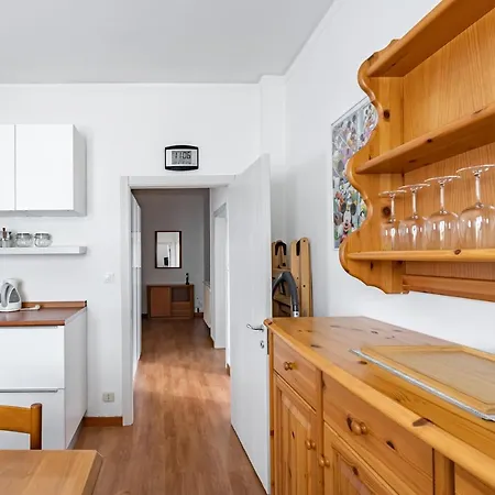 Sunset Apartment *